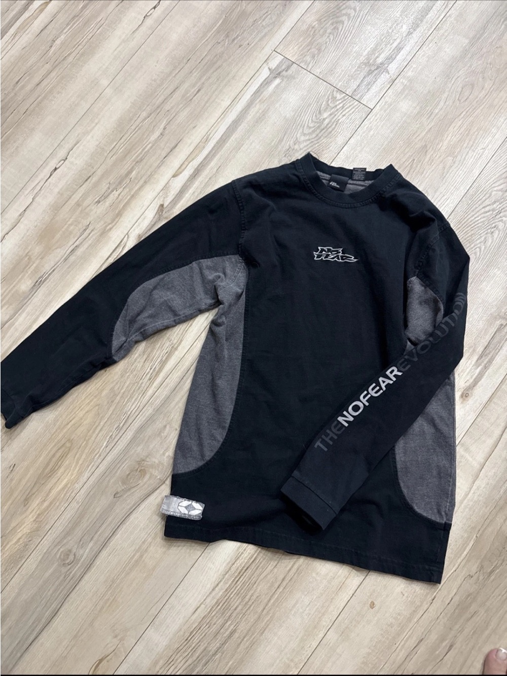 Vintage no fear Black & Gray Long Sleeve Top